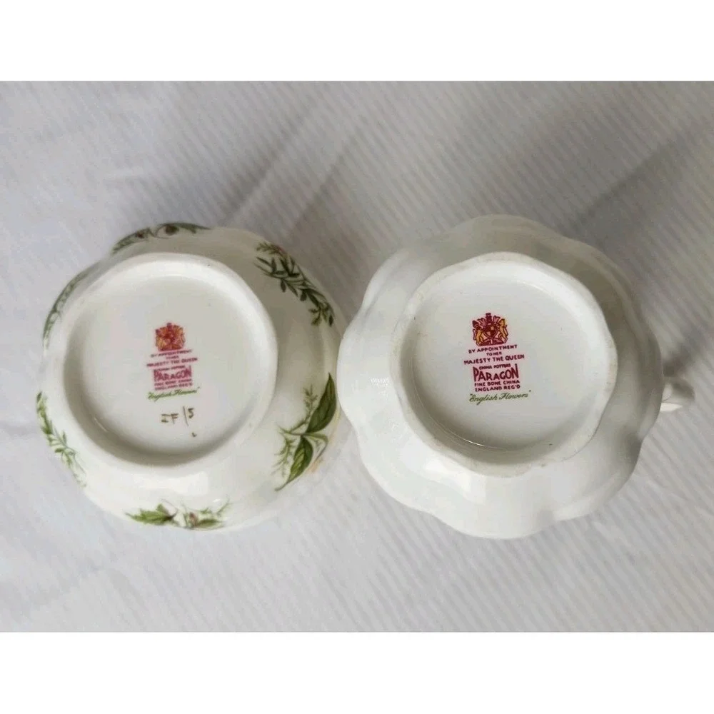 VTG QEII Paragon Fine Bone China Sugar‎ Bowl & Creamer Set 